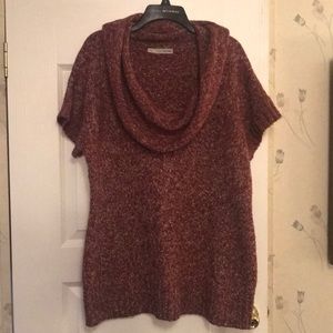 Maurice’s maroon/cream short sleeve sweater